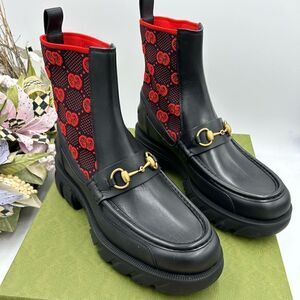 Men’s Gucci, leather horse bit boots size 9.5 made in Italy